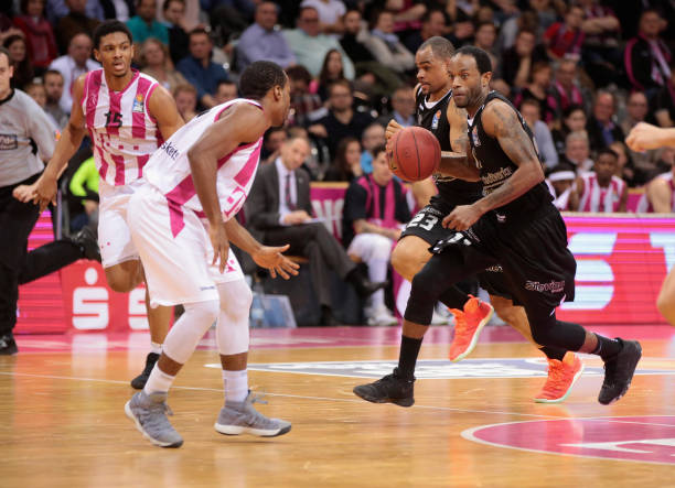 足以让主教 足以让主教